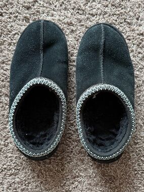 UGG Tasman Slippers Black Mens 5 Womens 6.5